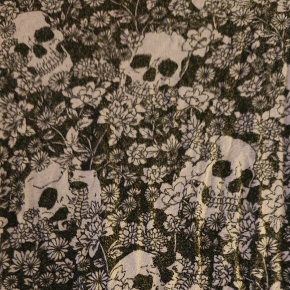 Vintage Torrid Skulls and Flowers tunic - Picture 3 of 4